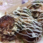 築地銀だこ イオン米沢店 - 【ぜったいうまい！！タコ焼き】(ソース八個入り)　一舟 【無料限定品】のアップ