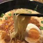 長秀龍 - 麺のアップ