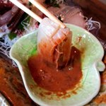 田舎レストランじんべえ - 新鮮な肝醤油に付けて！