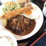 しまばら時代屋 - ハンバーグと鶏の竜田揚げ、有頭特大エビフライトッピング