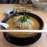 くるまやラーメン - みそラーメン大盛り。610円＋140円。