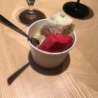 ブッフェアンドカフェ スロープサイドダイナー ザクロ - 