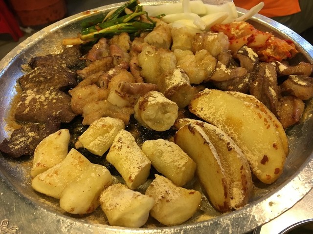 新沙で本場の牛ホルモンを堪能 By Beautymania 신사소곱창 新沙 シンサ 韓国料理 食べログ