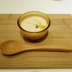 リストランテ サクラ - 2017/12/8  スタートのキャビア乗せスープ