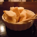 ヴィネリア・リンコントロ - アヒージョにはバケットを