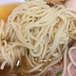 らー麺専科 海空土 - 細麺です。
      このスープには細麺が合ってます✧*。