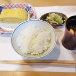 和久 - 7/食事:白ご飯 だし巻き 赤だし 香の物