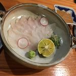 季寄料理よしかわ - 皮剥造り
肝の醤油でいただきます