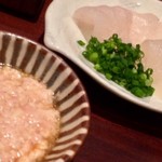 寿し処 寿々 - カワハギ刺身/肝付き