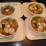 天空 - 左上が醤油らーめん普通盛り 700円