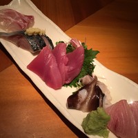 石塀小路豆ちゃ 京都 - お刺身5種。鯖、よこわ、とり貝など