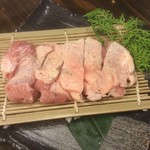 Yakiniku Dokoro Itadaki - 