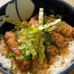 ミンチ丼（スープ付き）