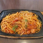 栗栗珈琲 - 鉄板焼きナポリタン