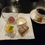 ステーキ・洋食のTANTO屋 - デザートとドリンク　2018.1