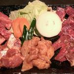 Yakiniku Ibushiya - Ａｾｯﾄ (ｶﾙﾋﾞ･ﾛｰｽ･ﾊﾗﾐ･豚ﾛｰｽ･上ﾐﾉ･野菜) 4600円