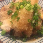 焼鳥 酉たけ - 大根おろしに隠れて見えないけど皮ポン酢です