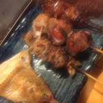 焼鳥 酉たけ - 追加　手羽先、皮、トマト巻き、つくね、せせり