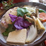 清澄の里 粟 - 仏掌芋と大和芋を使ったお焼きと、野菜さん、お豆腐さんの陶板焼き