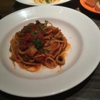 grigio la tavola - 
