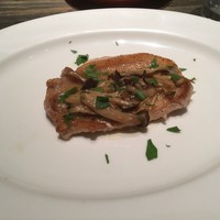 grigio la tavola - 