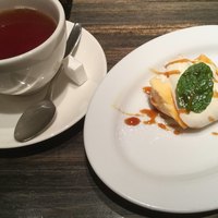 grigio la tavola - 