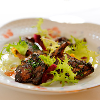 イタリア料理の歴史や人との繋がりを大切に生み出されるひと皿