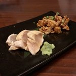 Yakitori Tatsuboshi - 鶏わさと鶏キムチ