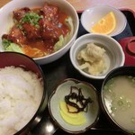 お食事処笑店 - 日替わり定食/トリチリ