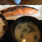 食事処 桜の木 - 銀鮭定食