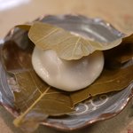 里の菓茶房　恵那川上屋 - 5月の朔日餅　柏餅