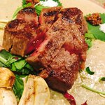 時分時 - カイノミとイチボだとカイノミのが赤身かな？
      カイノミ派〜（≧∇≦）
      いつもニンニクまでペロリしちゃう♡
      残すの勿体無い位美味しい❗️