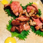 時分時 - この時のお肉、なんだっけ❗️
      忘れてしもたんだけども、すっごく美味しかったー❗️
      なんか珍しい部位だったんよなー_(:3」z)_