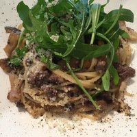 代官山ASO チェレステ 二子玉川店 - スパゲティに絡めた鹿肉と茸のラグー オリーブとグラナパダーノのアクセント