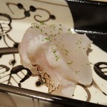 馳走 啐啄一十  - ⑨クエ(静岡県駿河湾産、22日熟成)の皮付き炙り