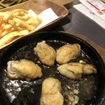 馳走屋ほがらか - 奥…シャカシャカポテト バーベキュー味
            
            牡蠣のステーキ焼き！うまい！
