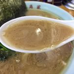 ラーメン六角家 - 旨過ぎるスープ