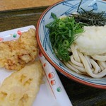 めん屋 - おろしぶっかけうどんと鶏天とレンコン天