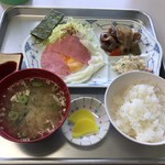 華蓮 - 朝定食 400円 ハムエッグコース
