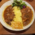 SPICY CURRY 魯珈 - 魯咖チキンカレーとラムカレー(ビンダル風)の２種カレーライス大盛