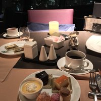 ビューアンドダイニングザスカイ - 