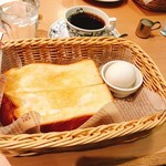 エスタシオンカフェ 京都 - トーストモーニング