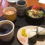 白壁カフェ花ごよみ - 