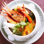 Button shrimp tom yum (M)