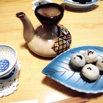 包丁処たち花 - ２合徳利とお通し