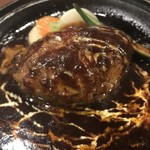 ビストロ ローブン - デミグラスソースのハンバーグステーキ。
      美味し。