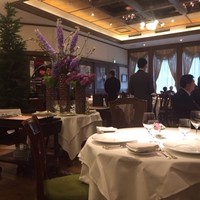 シェ・イノ - 