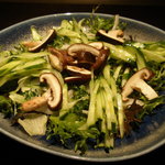 kazefukeba - 焼きシイタケと野菜のサラダ