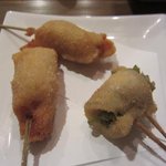 串揚げ 串の実 - さくら海老と湯葉　アタシは三つ葉とキス