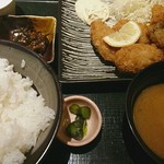 Taishuushokudou Tokachi Izakaya Isshin - 特大カキフライ定食（ご飯大盛）1080円（税別）
